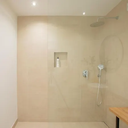 Del Parque Flats San Andres Apartment Malaga